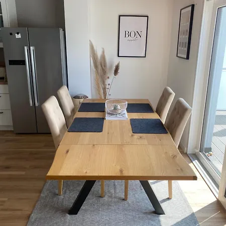 Apartman Staylight, Loft, Dachterrasse Isernhagen